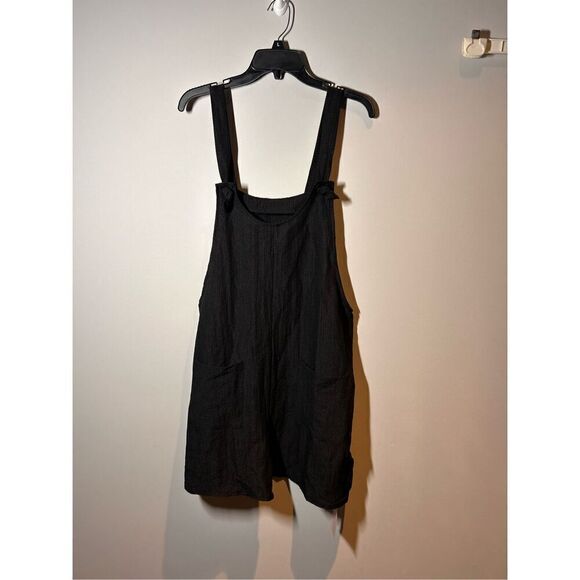 Emery rose black romper size large C19-13 (J) - Picture 1 of 4